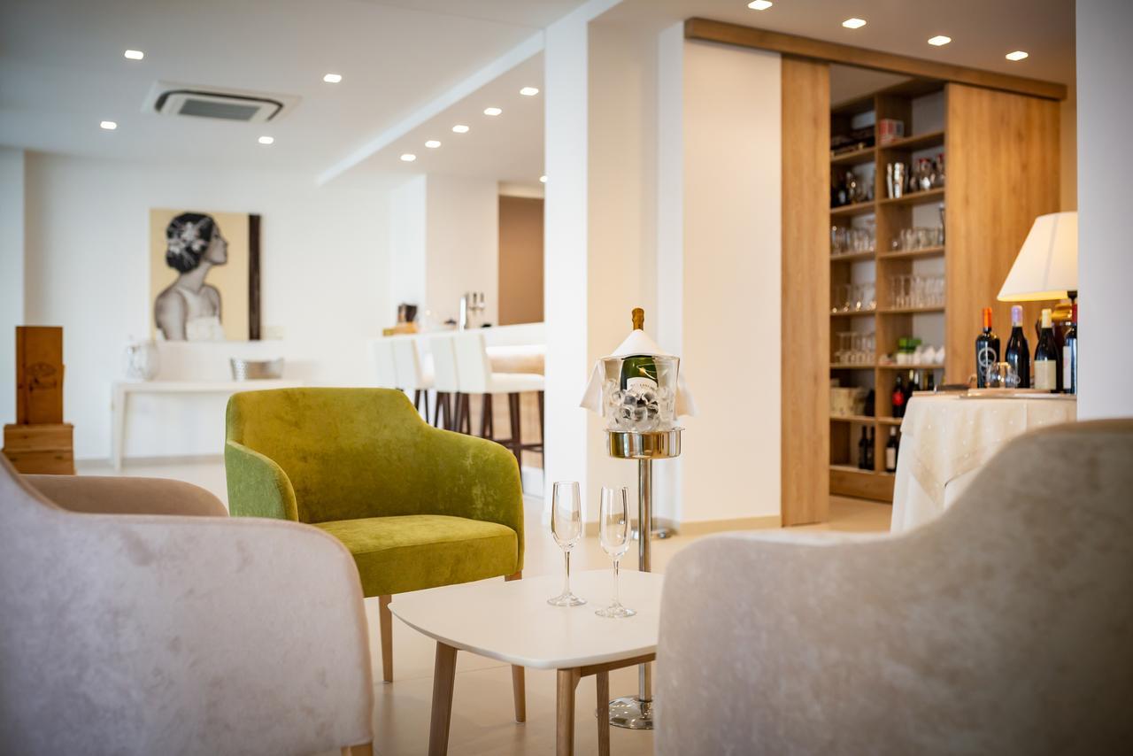 International Beach Hotel กาออร์เล ภายนอก รูปภาพ